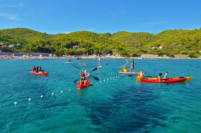 prizba kayak having fun